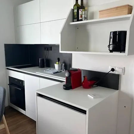 アパート Amazing Sunny Flat With A Big Terrace *