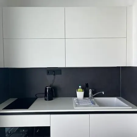 Amazing Sunny Flat With A Big Terrace アパート