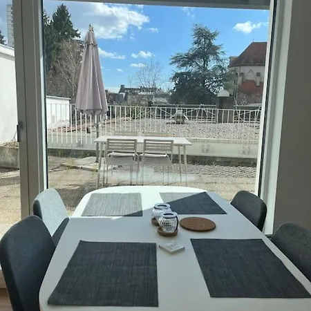 Apartman Amazing Sunny Flat With A Big Terrace *